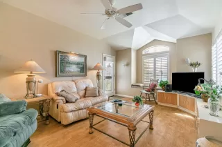 Photo #5: ML82033876 Listing 