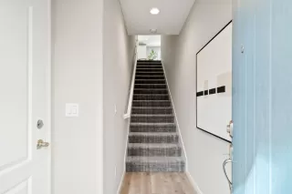 Photo #5: ML82033893 Listing 