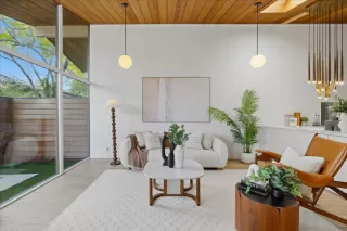 Photo #3: ML82033920 Listing 