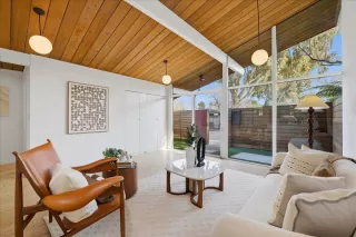 Photo #5: ML82033920 Listing 