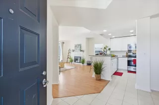 Photo #3: ML82033972 Listing 