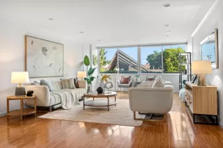 Photo #6: ML82034019 Listing 