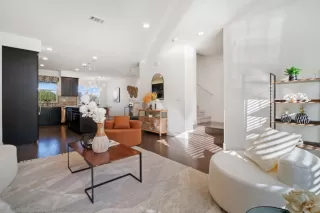 Photo #6: ML82034182 Listing