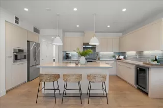 Photo #5: ML82034304 Listing 