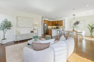 Photo #5: ML82034311 Listing 