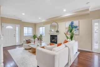 Photo #2: ML82034368 Listing 