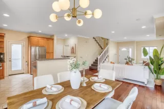 Photo #4: ML82034368 Listing 