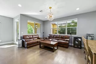 Photo #2: ML82034402 Listing 