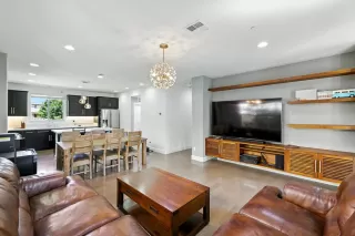 Photo #5: ML82034402 Listing 