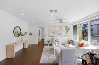 Photo #4: ML82034409 Listing 