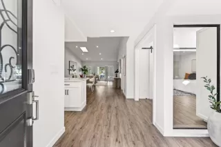 Photo #5: ML82034443 Listing 