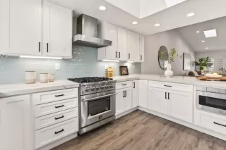 Photo #6: ML82034443 Listing 