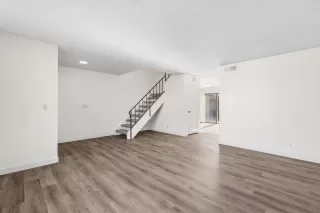 Photo #5: ML82034466 Listing 