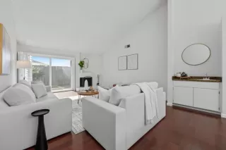 Photo #6: ML82034487 Listing