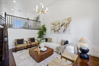 Photo #5: ML82034498 Listing