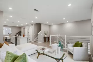 Photo #5: ML82034577 Listing 