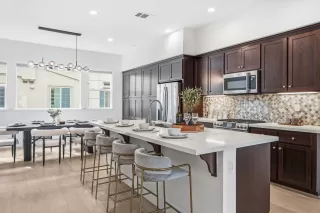 Photo #6: ML82034586 Listing 