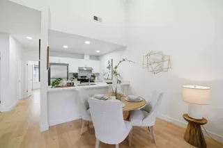 Photo #6: ML82034645 Listing