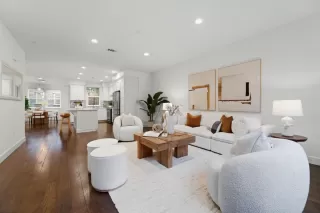 Photo #6: ML82034703 Listing