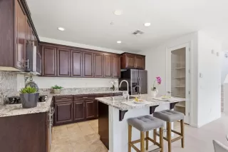 Photo #4: ML82034715 Listing 