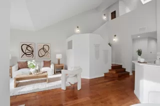 Photo #2: ML82034730 Listing 