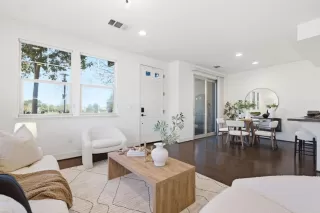 Photo #5: ML82034765 Listing 