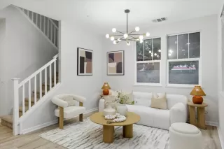 Photo #5: ML82034772 Listing