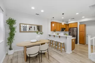 Photo #6: ML82034772 Listing