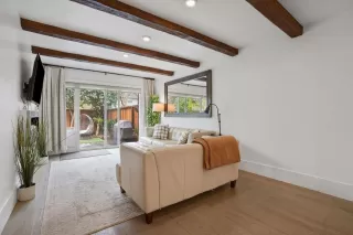 Photo #5: ML82034848 Listing