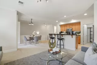 Photo #6: ML82034907 Listing 