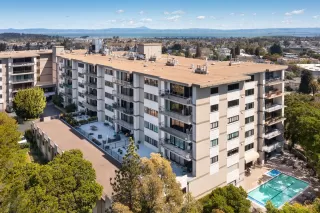 Photo #4: ML82034916 Listing 