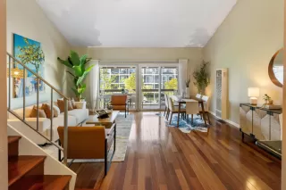 Photo #2: ML82034937 Listing 