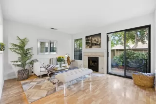 Photo #5: ML82034948 Listing 