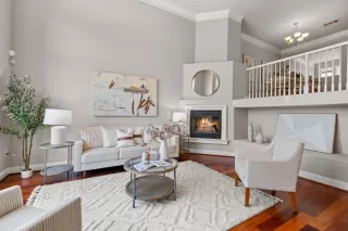 Photo #2: ML82035003 Listing 