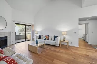 Photo #4: ML82035007 Listing