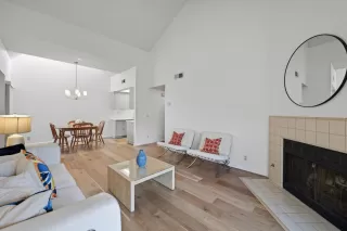 Photo #6: ML82035007 Listing