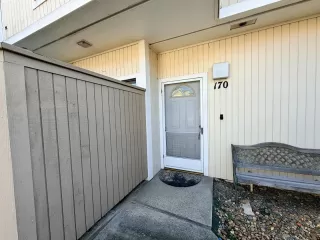 Photo #4: ML82035032 Listing