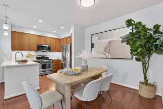 Photo #5: ML82035036 Listing 