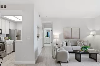 Photo #5: ML82035039 Listing 