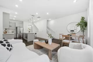 Photo #5: ML82035042 Listing 