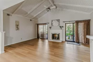 Photo #3: ML82035128 Listing 