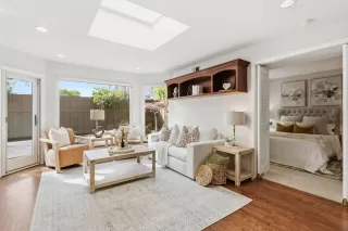 Photo #5: ML82035153 Listing 