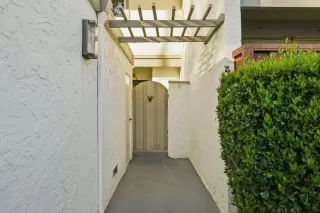 Photo #4: ML82035186 Listing 