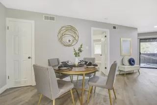 Photo #5: ML82035292 Listing 