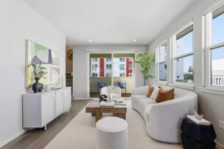 Photo #3: ML82035328 Listing 