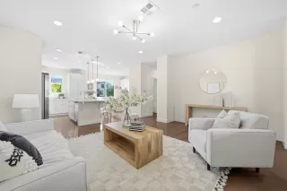 Photo #4: ML82035334 Listing 