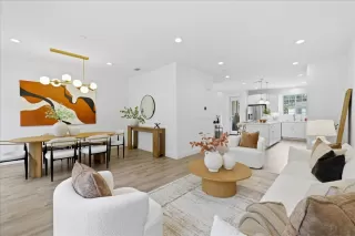 Photo #5: ML82035341 Listing