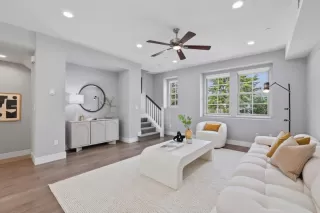 Photo #4: ML82035347 Listing 