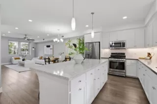 Photo #5: ML82035347 Listing 