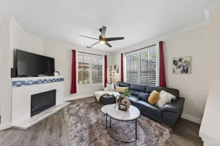 Photo #4: ML82035387 Listing 